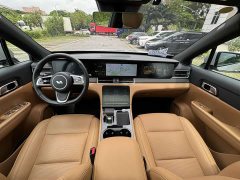 Li Auto Ideal ONE 2020 extended range 6-seater version - фото 12