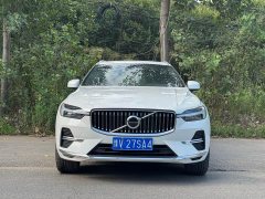 Volvo XC60 2022 B5 AWD Luxury Edition - фото 1