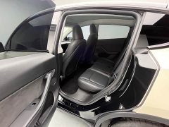 Tesla Model Y rear-wheel drive version - фото 14