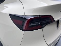 Tesla Model Y rear-wheel drive version - фото 8