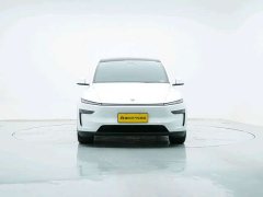 Tesla Model Y L long-range all-wheel drive version - фото 4