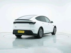 Tesla Model Y L long-range all-wheel drive version - фото 7