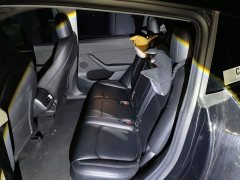 Tesla Model Y rear-wheel drive version - фото 13