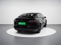 Tesla Model Y rear-wheel drive version - фото 3