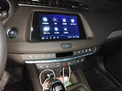 Cadillac XT4 28T FWD Premium Luxury - фото 9