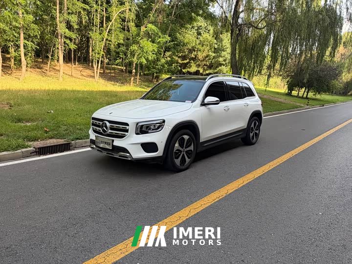 Mercedes-Benz GLB 220 Fashion - автомобиль из Китая