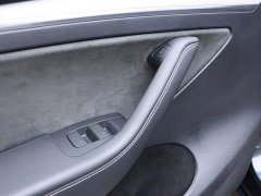 Tesla Model Y rear-wheel drive version - фото 12
