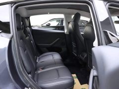 Tesla Model Y rear-wheel drive version - фото 16