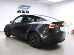 Tesla Model Y rear-wheel drive version - фото 5