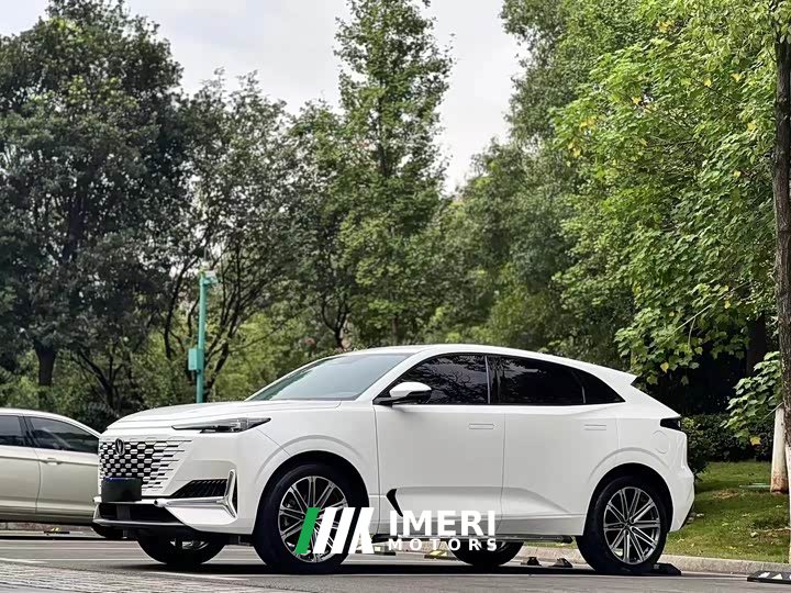 Changan UNI-K 2.0T two-wheel drive Yueshang - автомобиль из Китая