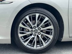 Lexus ES 2020 300h Luxury - фото 15
