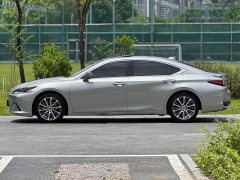 Lexus ES 2020 300h Luxury - фото 3