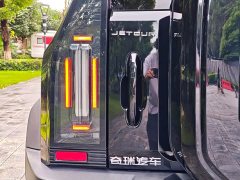 Jetour Traveler 2.0T four-wheel drive crossover PRO - фото 14