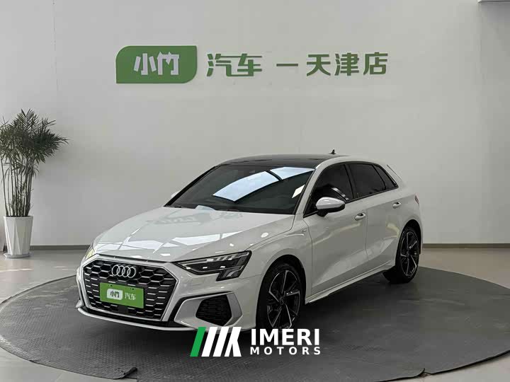 Audi A3 Sportback 35 TFSI stylish and sporty - автомобиль из Китая