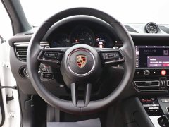 Porsche 2023 Porsche Macan 2.0T - фото 15