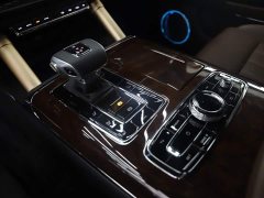 Hongqi Golden Sunflower Guoyao 4.0T elegant flag version 6 seats - фото 16