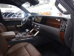 Hongqi Golden Sunflower Guoyao 4.0T elegant flag version 6 seats - фото 18