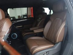 Hongqi Golden Sunflower Guoyao 4.0T elegant flag version 6 seats - фото 7
