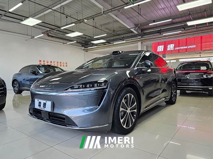 Luxeed Zhijie R7 extended range 251km Max - автомобиль из Китая