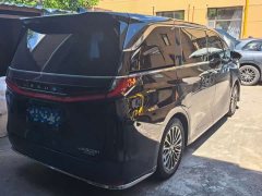 Lexus LM 2025 500h Four-Seater Imperial Edition - фото 9