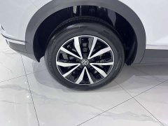 Lynk & Co T-ROC 280TSI DSG two-wheel drive time version - фото 19