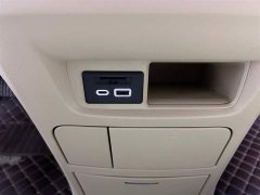 Buick GL8 2023 facelift land business class luxury - фото 10