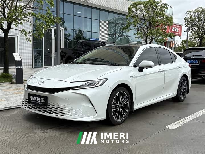 Toyota Camry 2024 Shuangqing 2.5HG Premium Edition - автомобиль из Китая
