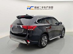 Mitsubishi Outlander 2021 2.4L four-wheel drive exclusive version 7 seats - фото 16