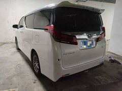 Toyota Alphard 2021 Hybrid 2.5L Luxury - фото 3