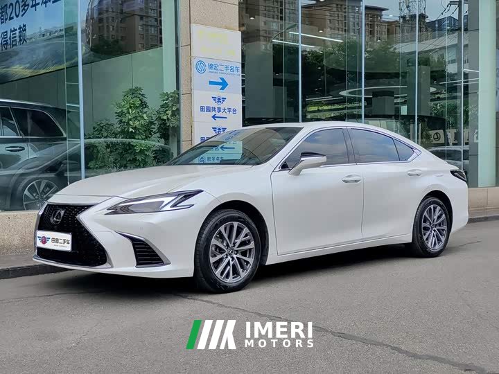 Lexus ES 2024 200 Premium Edition - автомобиль из Китая
