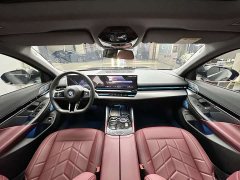 BMW 5 Series 525Li M Sports Package - фото 9