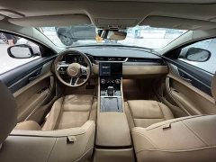 Jaguar XFL 2.0T P250 two-wheel drive exclusive luxury version - фото 9