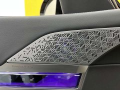 BMW 7 Series 2023 735Li Luxury Line - фото 7