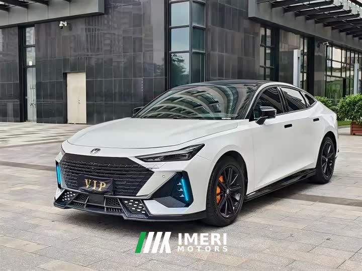 Changan UNI-V 2023 1.5T sports version - автомобиль из Китая