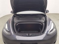 Tesla Model Y rear-wheel drive version - фото 6