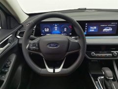 Lexus Escort 2021 1.5L Automatic Gold Edition - фото 11