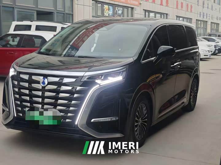 Denza D9 DM-i 980 four-wheel drive flagship - автомобиль из Китая