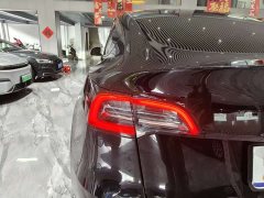 Tesla Model Y rear-wheel drive version - фото 12
