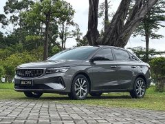 Geely Emgrand 4th generation 1.5L CVT premium - фото 3