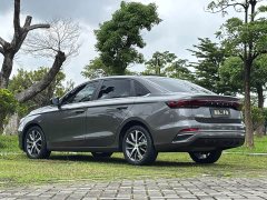 Geely Emgrand 4th generation 1.5L CVT premium - фото 8