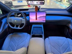 NIO ET5T 75kWh Touring - фото 6