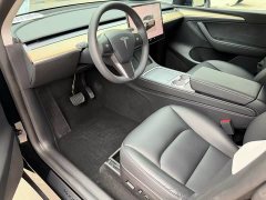 Tesla Model Y long-range all-wheel drive version - фото 3