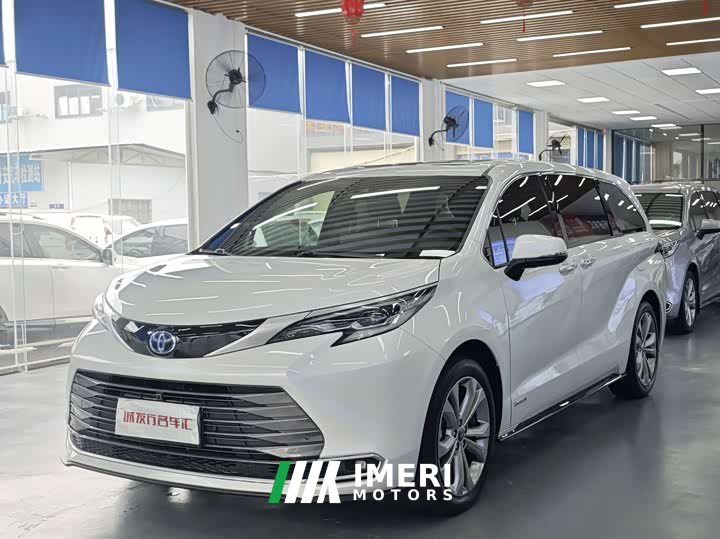 Toyota SIENNA 2021 2.5L Hybrid Premium Edition - автомобиль из Китая