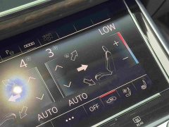 Audi Q7 55 TFSI quattro S line sports version - фото 17