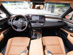 Lexus ES 2021 300h Executive Edition - фото 13
