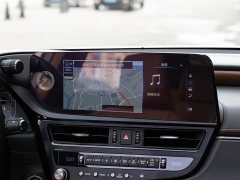 Lexus ES 2021 300h Executive Edition - фото 16