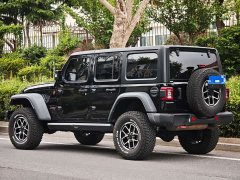 Mercedes-Benz Wrangler 2024 2.0T Robin Hood Four-Door Edition - фото 3