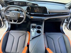 Changan UNI-V 1.5T premium - фото 16