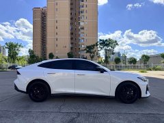 Changan UNI-V 1.5T premium - фото 4
