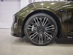 Lynk & Co 10 240 four-wheel drive Ultra sports version H7 - фото 12